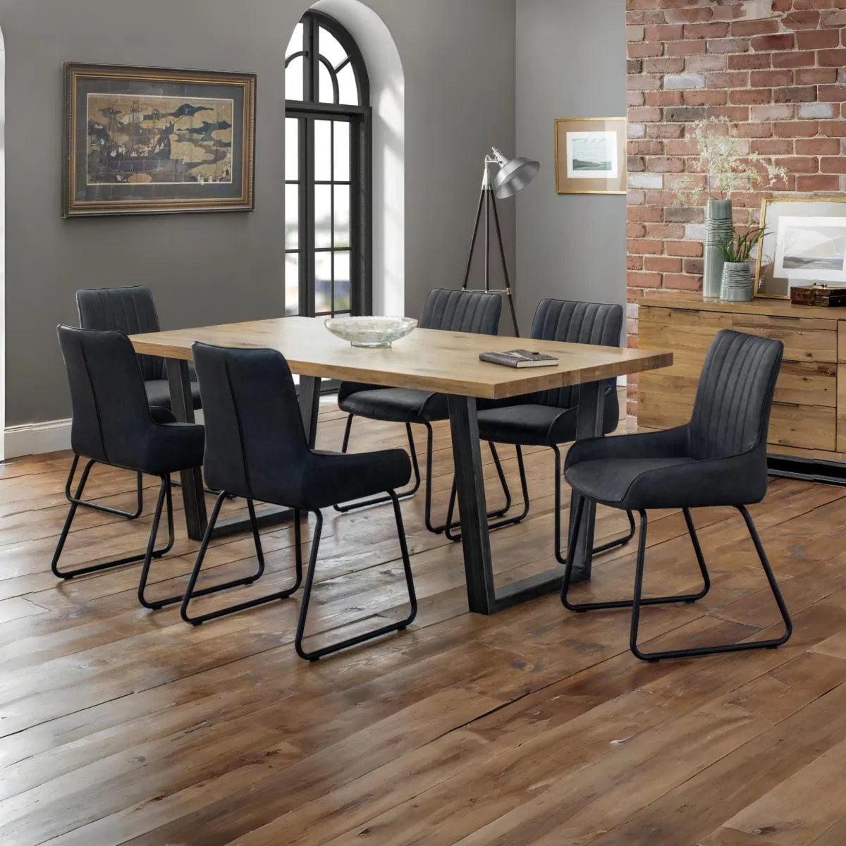 Brooklyn Dining Table